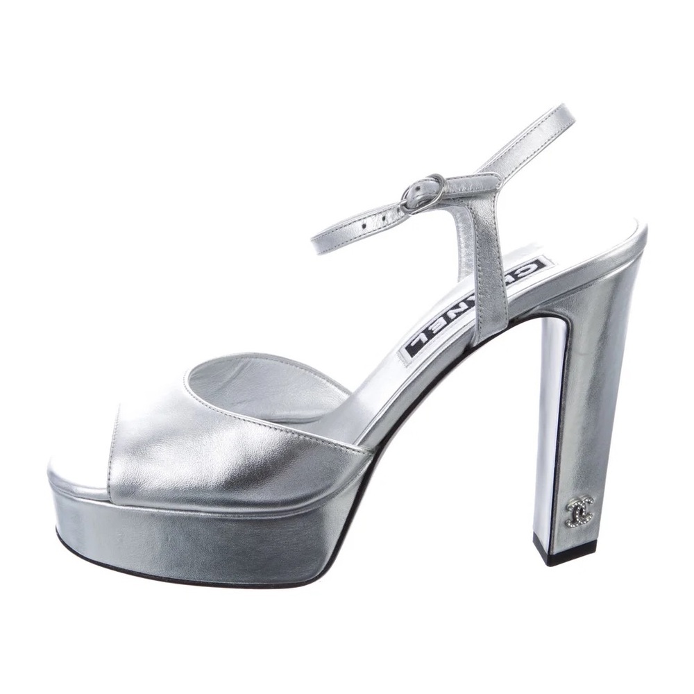 Metallic vintage Chanel block heel sandals platform